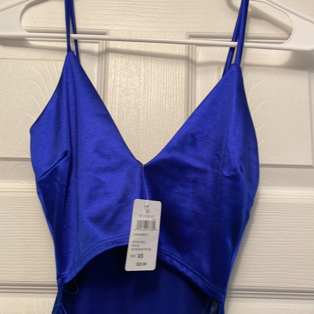 Sexy Windsor Dress 💙💙💙 - Picture 2 of 8